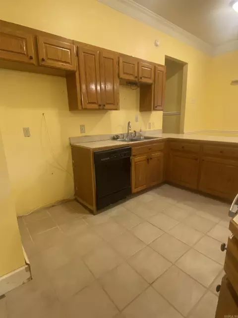 Kitchen - 9301 Zuber, Alexander, AR 72002 photo 2 of 5