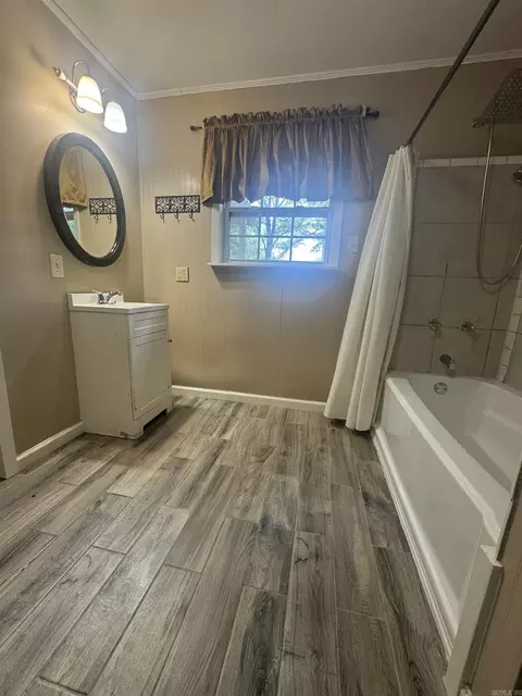 Bath - 9301 Zuber, Alexander, AR 72002 photo 1 of 4
