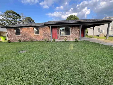 517 Pleasant Dr, Lonoke, AR 72086