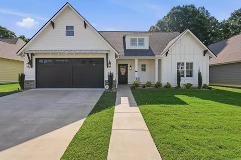 940 Woodland Cv, Conway, AR 72034