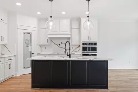 Kitchen - 9 Moonlight Dr, Morrilton, AR 72110 photo 5 of 5
