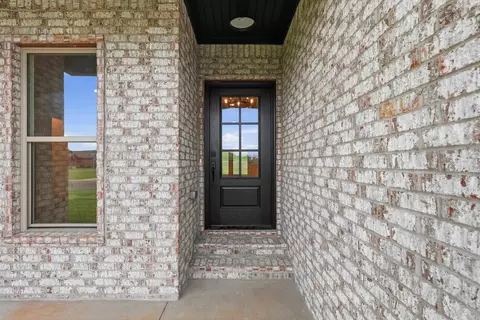 Entry Way - 9 Moonlight Dr, Morrilton, AR 72110 photo 1 of 5