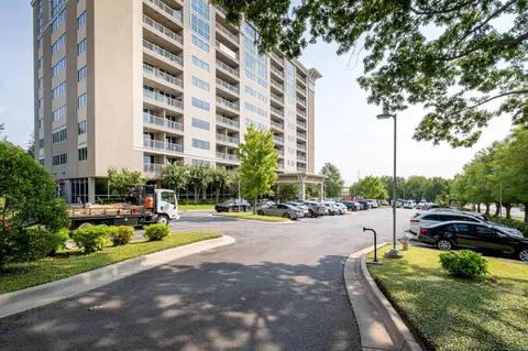 3700 Cantrell Rd #301, Little Rock, AR 72202