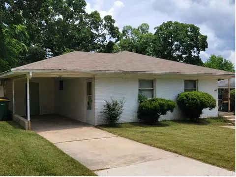 205 W 207 W J Ave, North Little Rock, AR 72116
