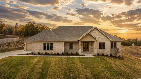 176 Maumelle Valley Dr, Maumelle, AR 72113