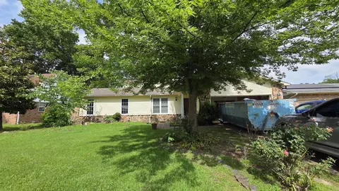 109 Concord Cir, Jacksonville, AR 72076
