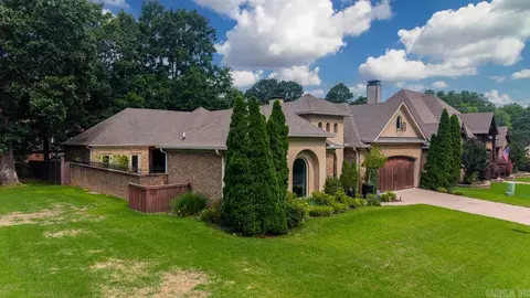 965 Chapel Hill Dr, Conway, AR 72034