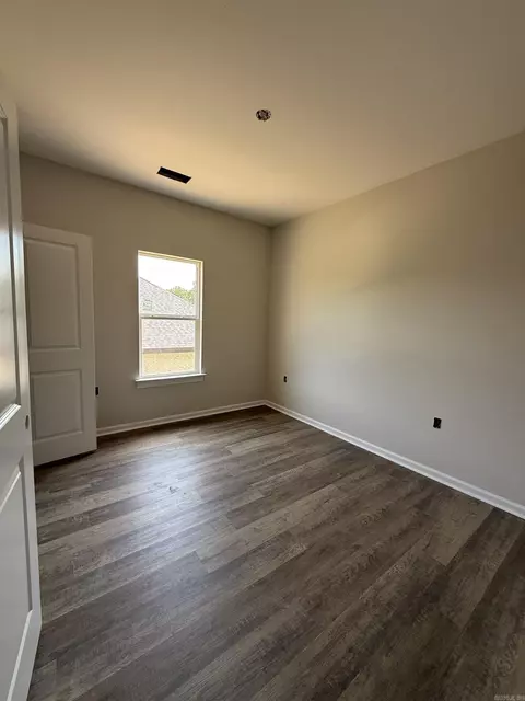 Bedroom - 507 Madeleine Cir, Austin, AR 72007 photo 3 of 4