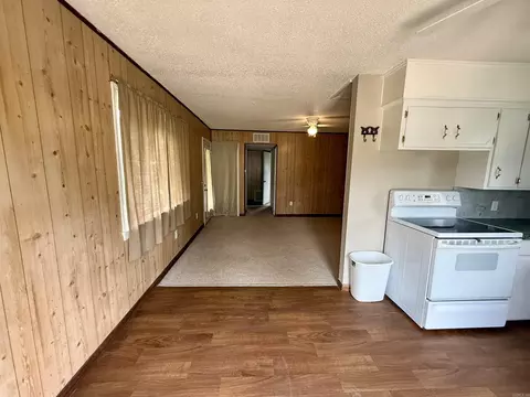 Living - 120 Kitchen St, Lamar, AR 72846 photo 2 of 3