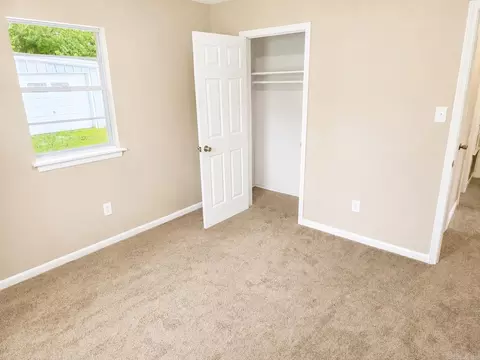 Bedroom - 1908 Edmar Dr, Pine Bluff, AR 71603 photo 2 of 3