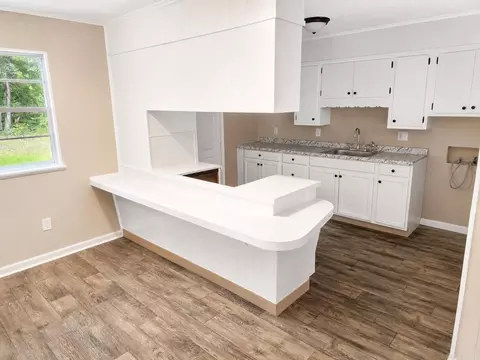 Kitchen - 1908 Edmar Dr, Pine Bluff, AR 71603 photo 2 of 2