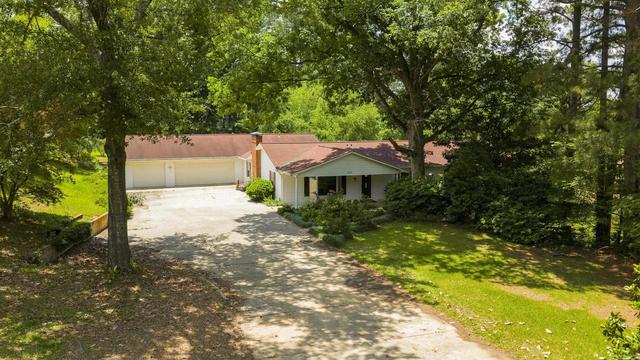 3177 Highway 24 Hwy, Camden, AR 71701
