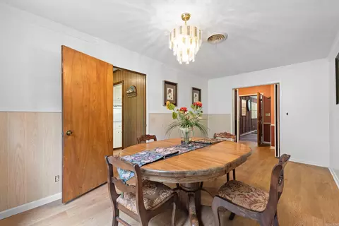 Dining - 14 Hunters Cv, Pine Bluff, AR 71603 photo 2 of 4