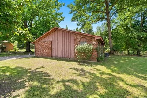 Exterior - 14 Hunters Cv, Pine Bluff, AR 71603 photo 2 of 8
