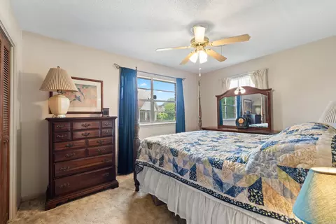 Bedroom - 14 Hunters Cv, Pine Bluff, AR 71603 photo 4 of 4