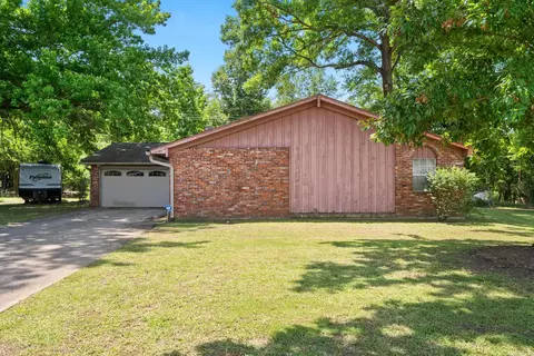 Exterior - 14 Hunters Cv, Pine Bluff, AR 71603 photo 7 of 8