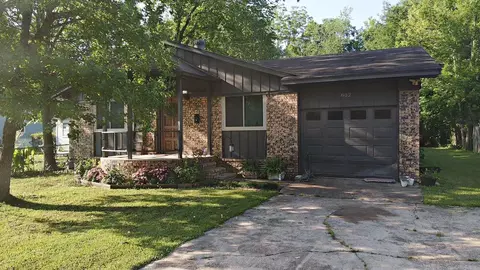 802 E Maple St, Gurdon, AR 71743 photo 3