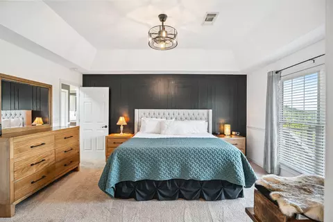 Bedroom - 61 Bluff Rd, Hardy, AR 72542 photo 1 of 3