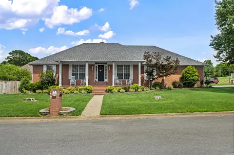 2311 Orleans Pl, Searcy, AR 72143