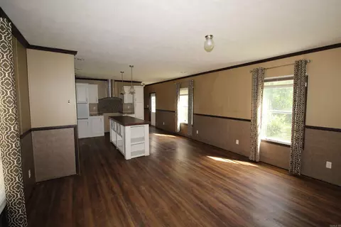 Living - 2230 Grant County Road 29, Pine Bluff, AR 71603 photo 3 of 4