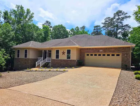 1 Versalles Way, Hot Springs Village, AR 71909