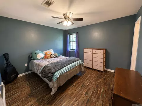 Bedroom - 14 Rolling Creek Cir, Conway, AR 72032 photo 4 of 6
