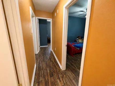 Entry Way - 14 Rolling Creek Cir, Conway, AR 72032 photo 2 of 2