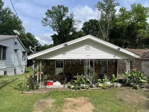 209 Virgina St, Hot Springs, AR 71901