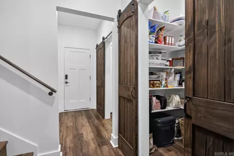 Entry Way - 616 Hiram Dr, Bauxite, AR 72011 photo 2 of 3