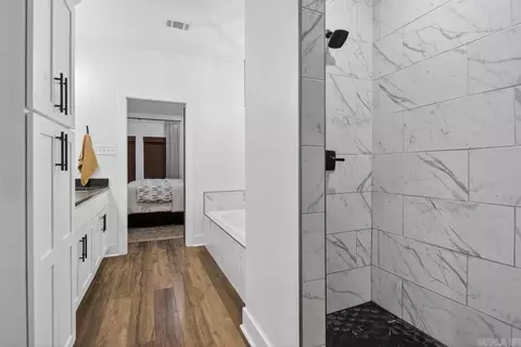 Entry Way - 616 Hiram Dr, Bauxite, AR 72011 photo 1 of 3