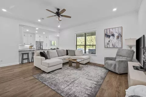 Living - 958 Villa Vista Loop, Cabot, AR 72023 photo 1 of 2