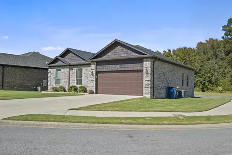 Exterior - 958 Villa Vista Loop, Cabot, AR 72023 photo 3 of 6