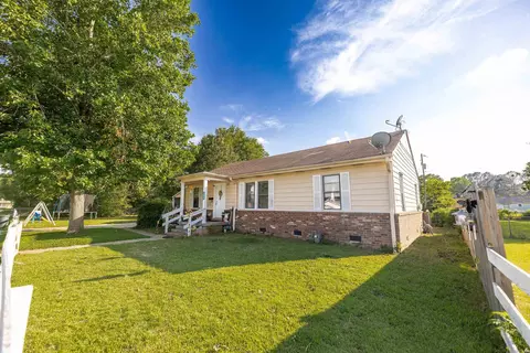 Exterior - 309 E Ingram St, Camden, AR 71701 photo 3 of 10