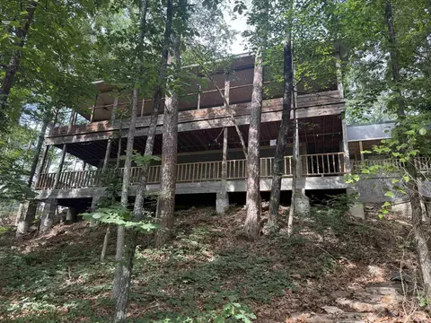 443 Cherokee Cir, Greers Ferry, AR 72067