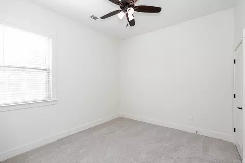 Bedroom - 608 Cottage Ln, Benton, AR 72019 photo 8 of 11