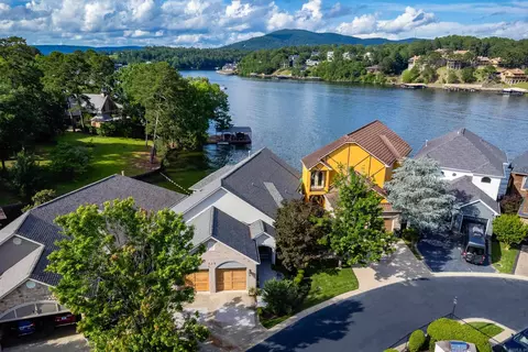 329 Paradise Pt, Hot Springs, AR 71913