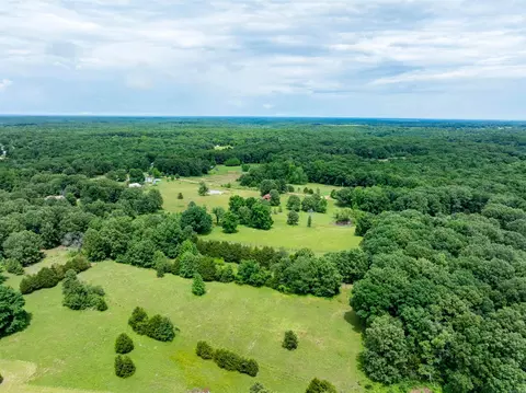 120 Happy Trl, Sulphur Rock, AR 72579