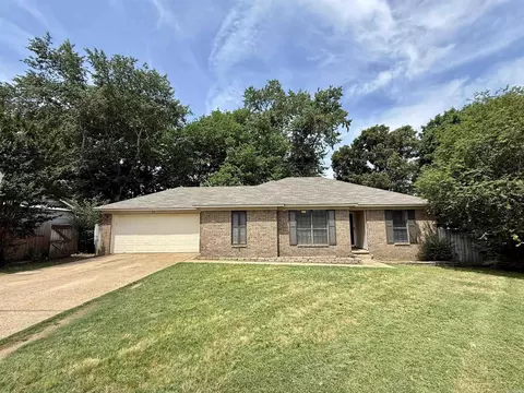 311 Zachary Cv, Bryant, AR 72022