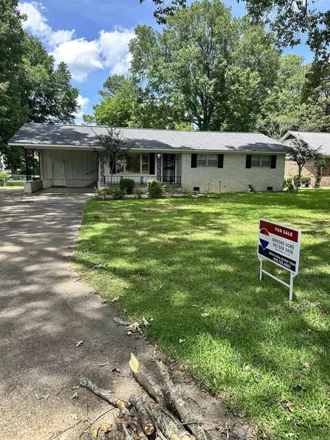 211 Mixon St, Marianna, AR 72360