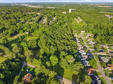 3215 Frendall Dr, Benton, AR 72015