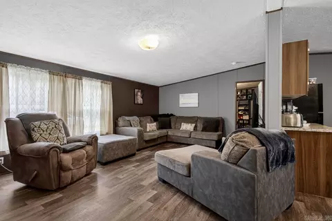 1343 Pine Dr, Haskell, AR 72015 photo 4