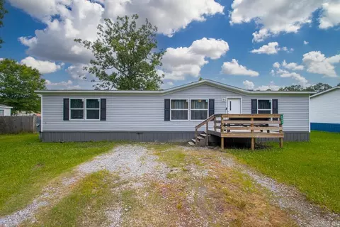 1343 Pine Dr, Haskell, AR 72015