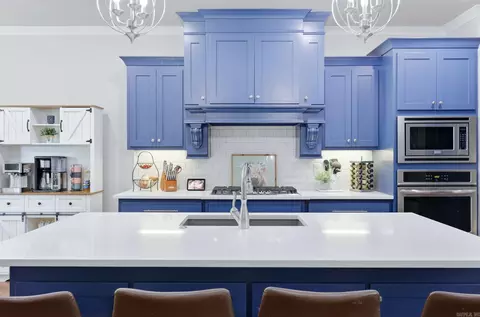 Kitchen - 2613 Aberdeen Dr, Bryant, AR 72019 photo 3 of 7