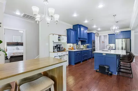 Kitchen - 2613 Aberdeen Dr, Bryant, AR 72019 photo 4 of 7