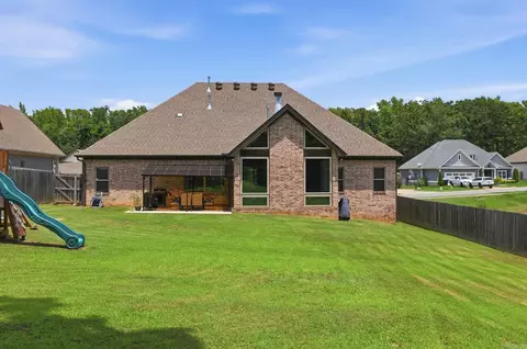 Exterior - 2613 Aberdeen Dr, Bryant, AR 72019 photo 8 of 10