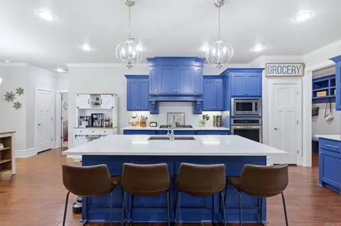 Kitchen - 2613 Aberdeen Dr, Bryant, AR 72019 photo 2 of 7