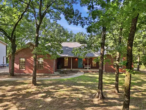 64 Hays Hl, Conway, AR 72032