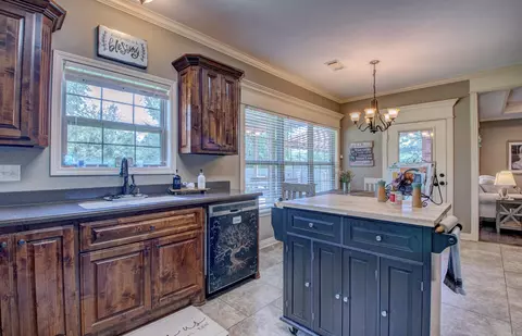 Kitchen - 104 Bob White Cv, Beebe, AR 72012 photo 5 of 5