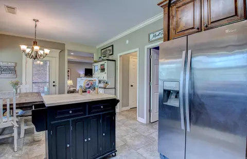 Kitchen - 104 Bob White Cv, Beebe, AR 72012 photo 4 of 5