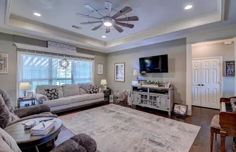 Living - 104 Bob White Cv, Beebe, AR 72012 photo 1 of 3